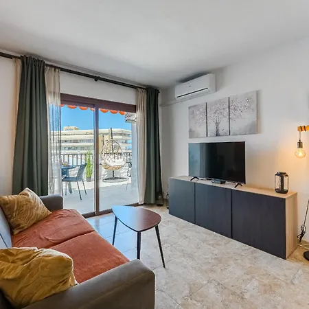 Paradise Golden San Eugenio 아파트