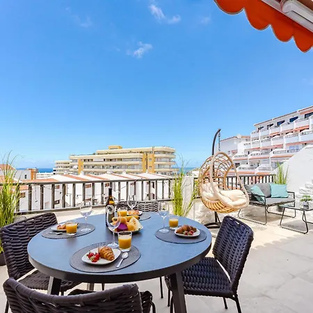 Paradise Golden San Eugenio 아데제